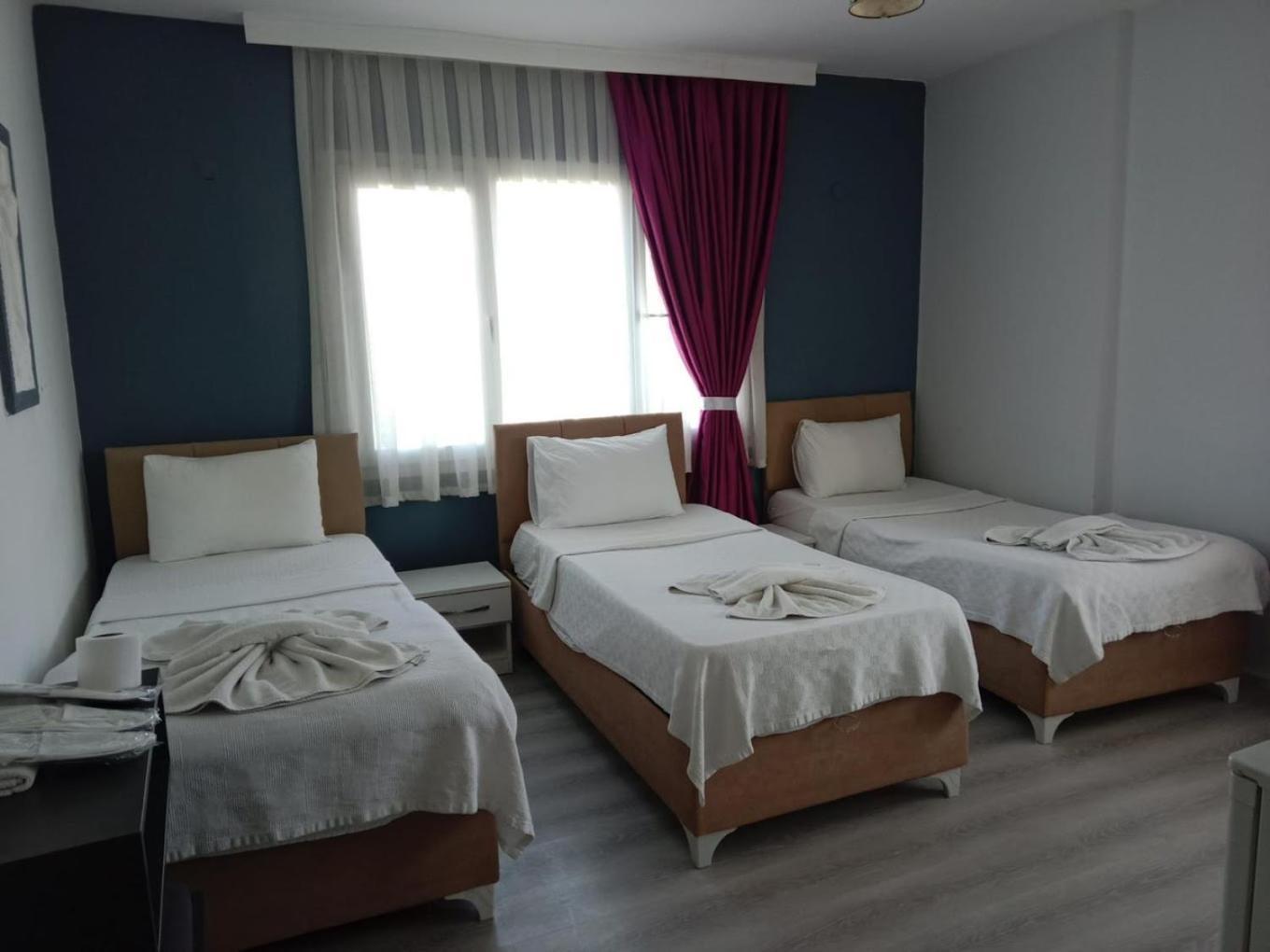 Karya Hotel 库萨达斯 外观 照片